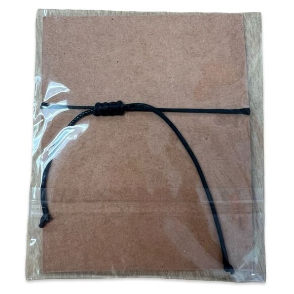 NWT Teacher Wish Bracelet / Apple / Teacher Gift - Picture 2 of 2